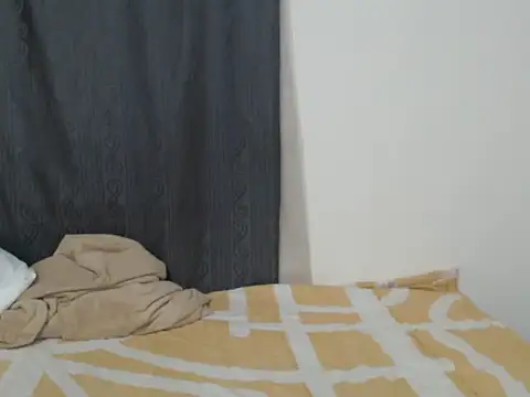 Snapshot of Busty-Luna chatting on 03/26/26, 03:49 Busty-Luna online show from 03/26/26, 03:49