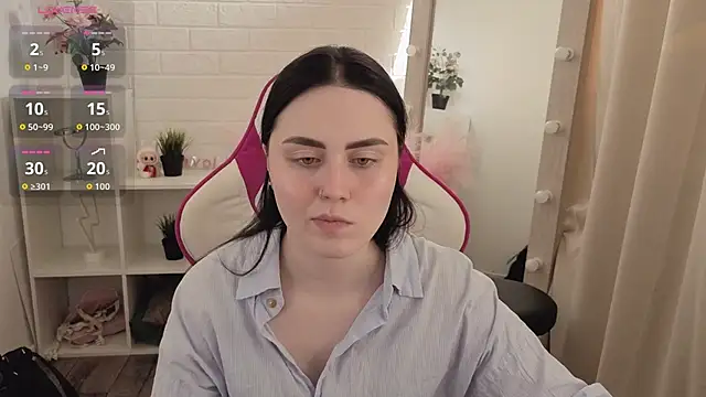 NoraLumi online show from 04/13/26, 05:33