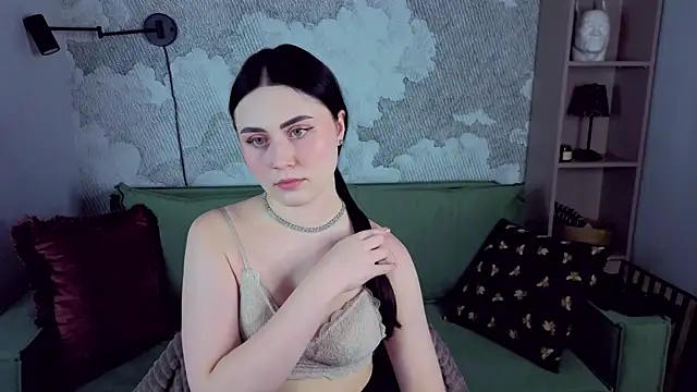 NoraLumi online show from 04/10/26, 12:01