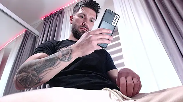 Aryanaian91 online show from 04/18/26, 01:57