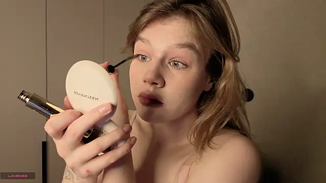 AureliaAngel online show from 04/11/26, 06:43