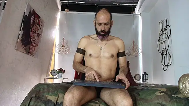 Jorge Perezz online show from 05/25/26, 01:10