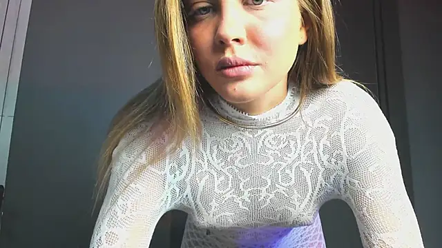 MilaLewi online show from 06/11/26, 01:49