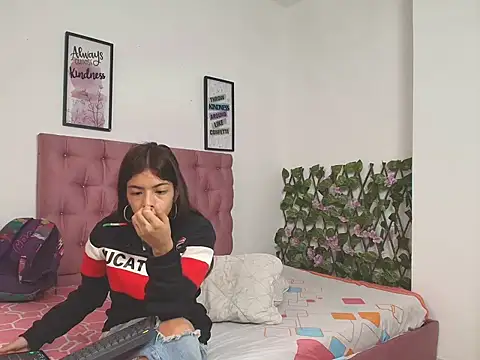 Sweet Scarlett  online show from 05/06/26, 01:37
