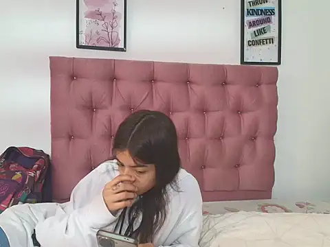 Sweet Scarlett  online show from 05/26/26, 01:53