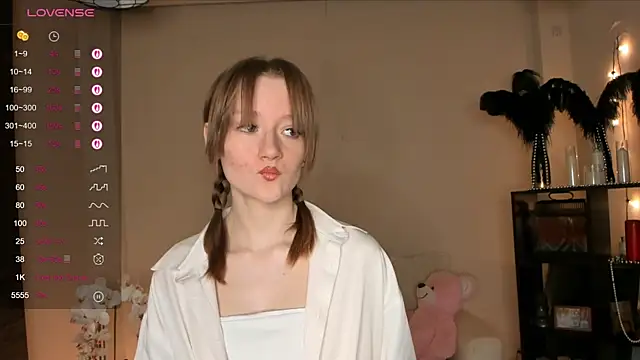 MalloryGray online show from 03/26/26, 03:32