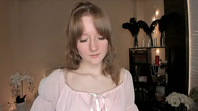 MalloryGray online show from 04/04/26, 04:02