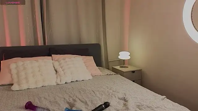 Snapshot of Anny_Ray_ chatting on 03/27/26, 11:27 Anny Ray online show from 03/27/26, 11:27