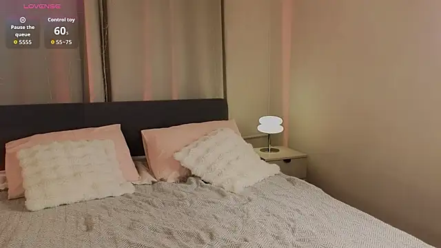 Snapshot of Anny_Ray_ chatting on 03/25/26, 09:35 Anny Ray online show from 03/25/26, 09:35