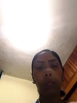 cosita rica 1 online show from 03/15/26, 04:52