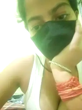 nidhiyadav00 online show from 04/18/26, 07:18