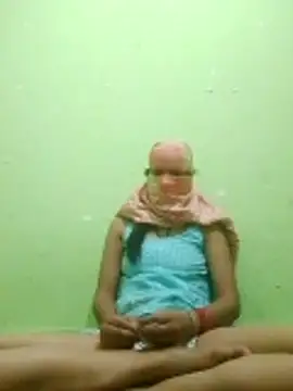 nidhiyadav00 online show from 04/12/26, 06:44