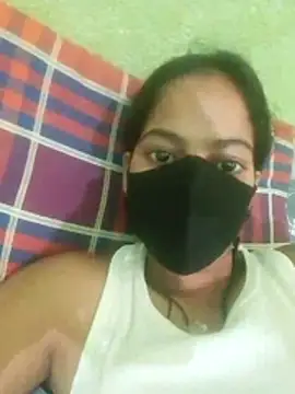 nidhiyadav00 online show from 04/19/26, 09:10