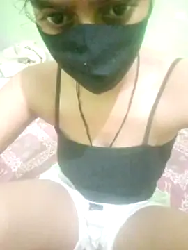 nidhiyadav00 online show from 04/15/26, 06:34