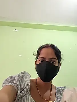 nidhiyadav00 online show from 05/09/26, 10:29