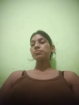 nidhiyadav00 online show from 06/01/26, 06:51