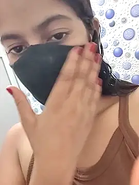 nidhiyadav00 online show from 05/13/26, 07:54