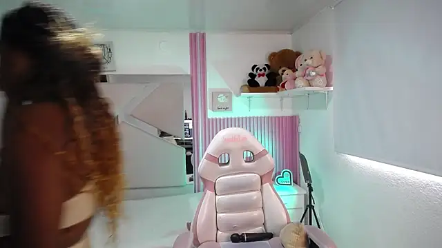 Snapshot of Ebony_rizon chatting on 04/08/26, 01:01 Ebony rizon online show from 04/08/26, 01:01