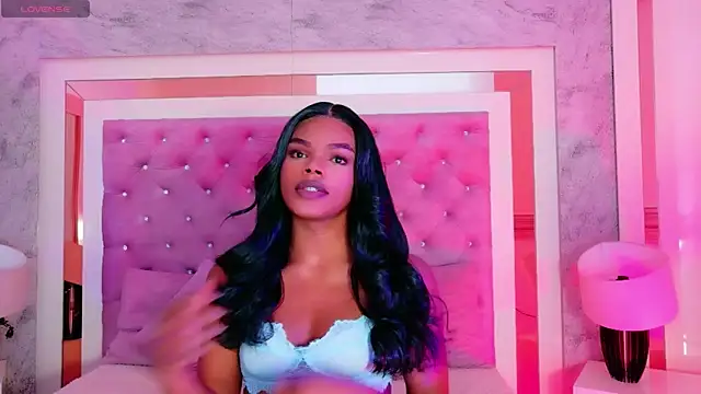 Gisela Valencia online show from 04/10/26, 04:30