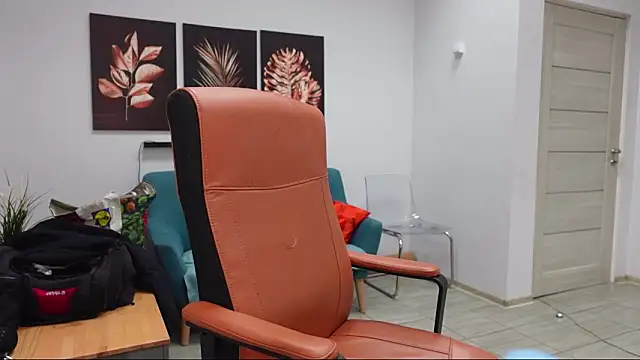 Snapshot of Nicky_Diam chatting on 04/11/26, 06:11 Nicky Diam online show from 04/11/26, 06:11