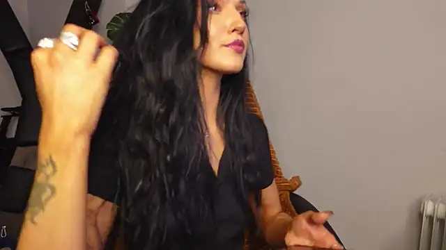 Snapshot of Nicky_Diam chatting on 03/18/26, 05:58 Nicky Diam online show from 03/18/26, 05:58