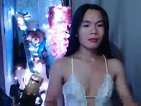 small 13 online show from 03/15/26, 04:25