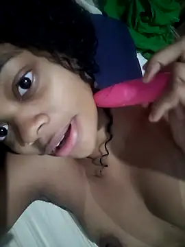 Snapshot of marialuiza2027 chatting on 04/09/26, 08:09 marialuiza2027 online show from 04/09/26, 08:09