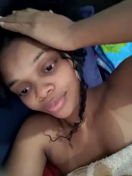 marialuiza2027 online show from 04/21/26, 01:07