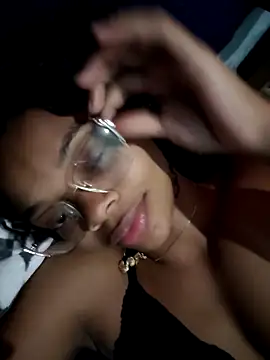 Snapshot of marialuiza2027 chatting on 03/28/26, 05:03 marialuiza2027 online show from 03/28/26, 05:03