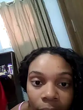 Snapshot of marialuiza2027 chatting on 03/12/26, 06:34 marialuiza2027 online show from 03/12/26, 06:34