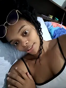 marialuiza2027 online show from 05/18/26, 11:37