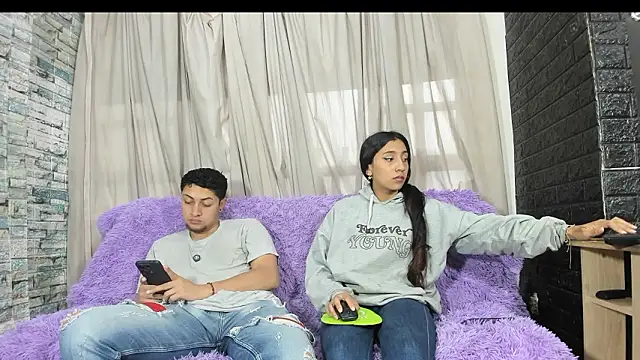 NoahAndBunny online show from 03/30/26, 11:44