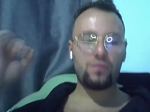 Snapshot of piazaocwb23 chatting on 04/03/26, 03:24 piazaocwb23 online show from 04/03/26, 03:24