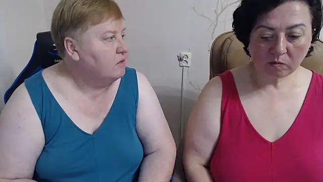 Snapshot of Lindy-Jeanie chatting on 06/17/26, 06:51 Lindy-Jeanie online show from 06/17/26, 06:51