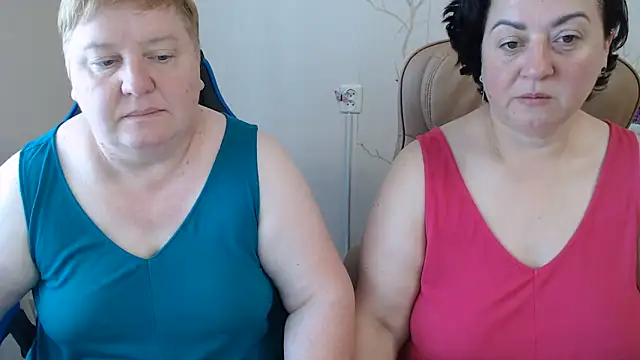Snapshot of Lindy-Jeanie chatting on 06/20/26, 08:30 Lindy-Jeanie online show from 06/20/26, 08:30