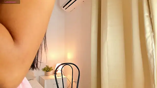 kora bliss online show from 03/25/26, 03:11