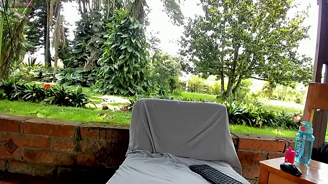 DilanAndres online show from 04/15/26, 03:27