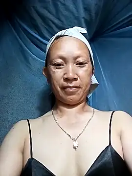 Heli pusy online show from 05/16/26, 10:42