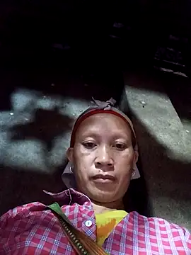Heli pusy online show from 05/12/26, 12:55