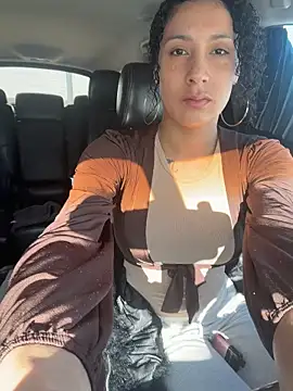 Snapshot of FerrariFrench chatting on 02/01/26, 08:07 FerrariFrench online show from 02/01/26, 08:07