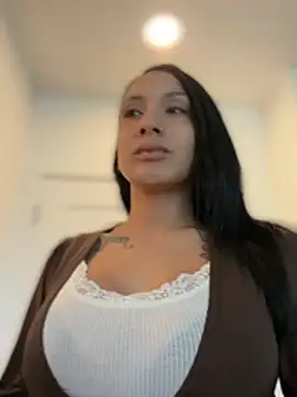 Snapshot of FerrariFrench chatting on 01/10/26, 07:42 FerrariFrench online show from 01/10/26, 07:42