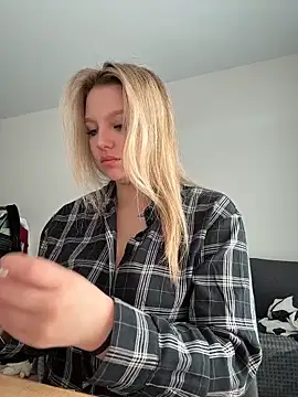 bettyloveu online show from 04/08/26, 04:03