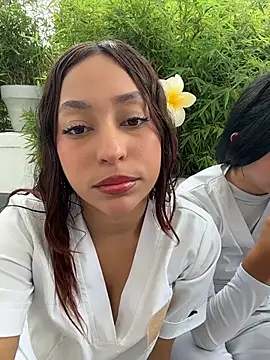 Snapshot of MiaCamille_ chatting on 04/10/26, 09:11 MiaCamille online show from 04/10/26, 09:11