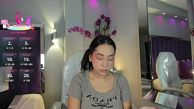 MiaCamille  online show from 06/19/26, 06:14