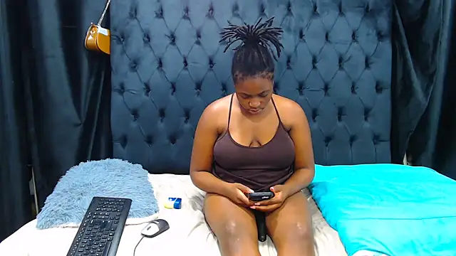 Dark Slim Thick online show from 05/15/26, 05:33