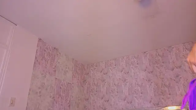 april summer  online show from 03/28/26, 09:05