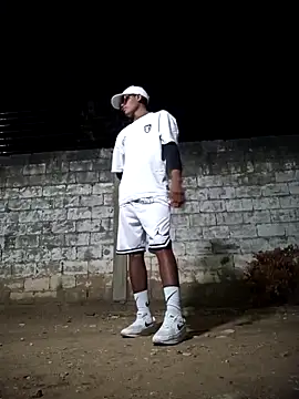 spittingpig1 online show from 04/01/26, 02:13