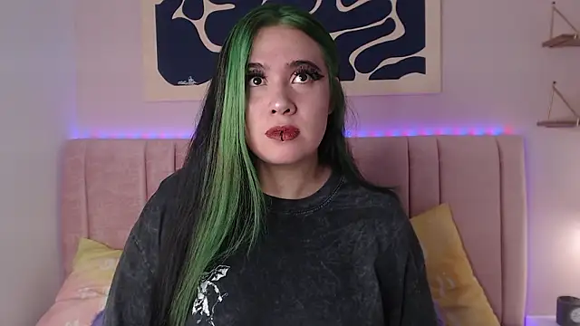 Liliith Zeniith online show from 03/26/26, 07:45