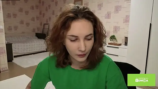 SamellaFlugum online show from 04/03/26, 08:37