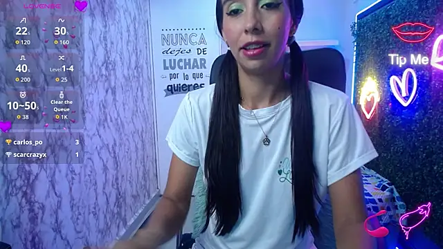 Snapshot of sandra_petite19 chatting on 06/27/26, 03:12 sandra petite19 online show from 06/27/26, 03:12